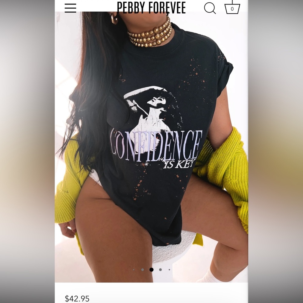 Pebby Forevee tee